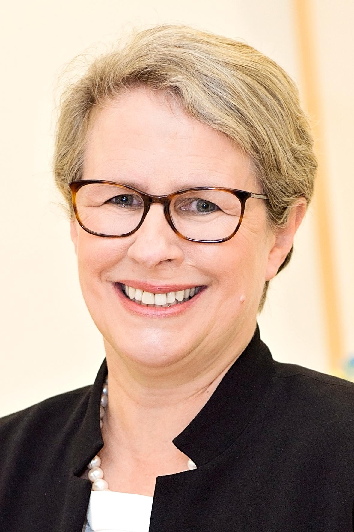 Professor Geraldine Mackenzie  